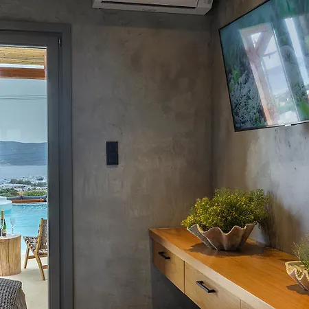 Villa Osmio Luxury Adamantas (Milos)