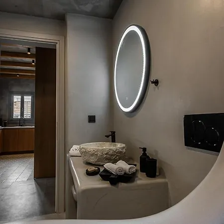 Osmio Luxury Adamantas (Milos)