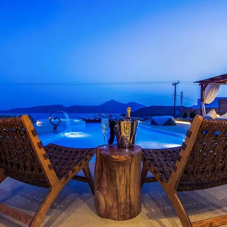 Osmio Luxury Villa Adamantas (Milos)