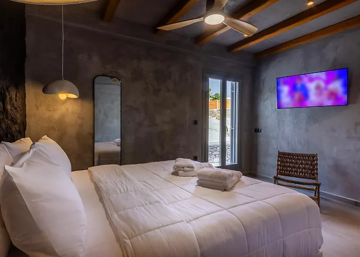 Osmio Luxury Adamantas (Milos)