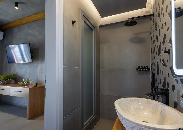 Villa Osmio Luxury Adamantas (Milos)